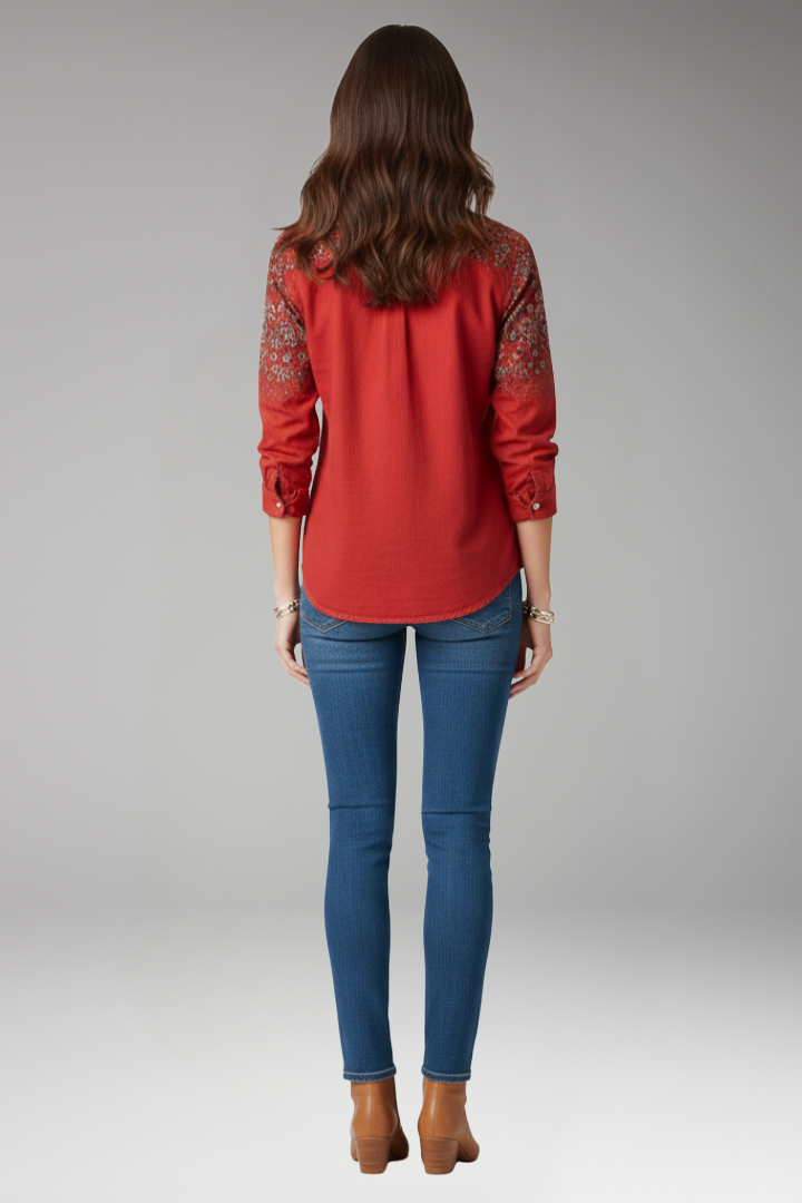 Women’s Shirt with Collar and Button Fastening