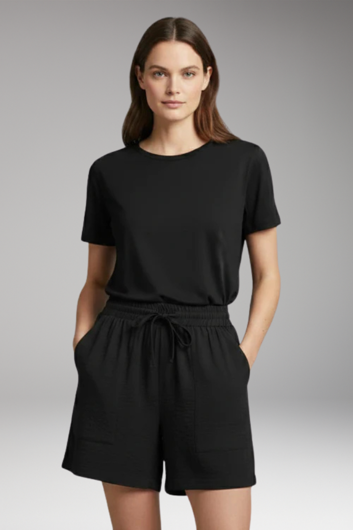 Women's Shorts with Elastic Waist and Patch Pockets