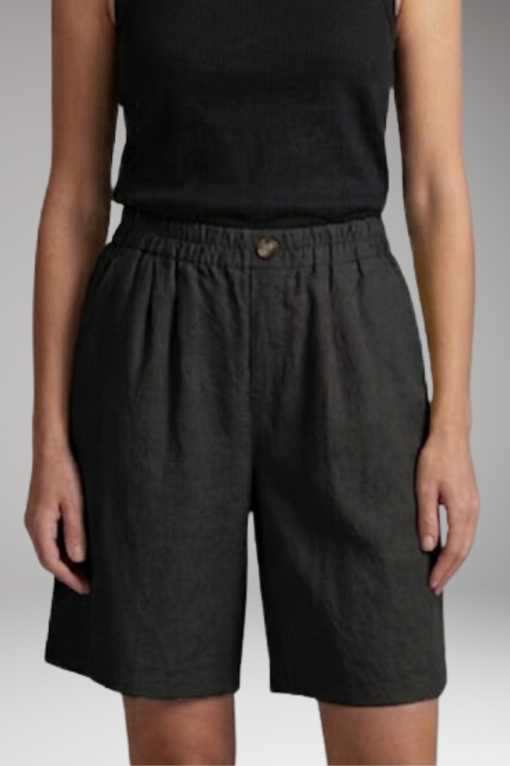 Women’s Shorts with Elastic Waist and Side Pockets