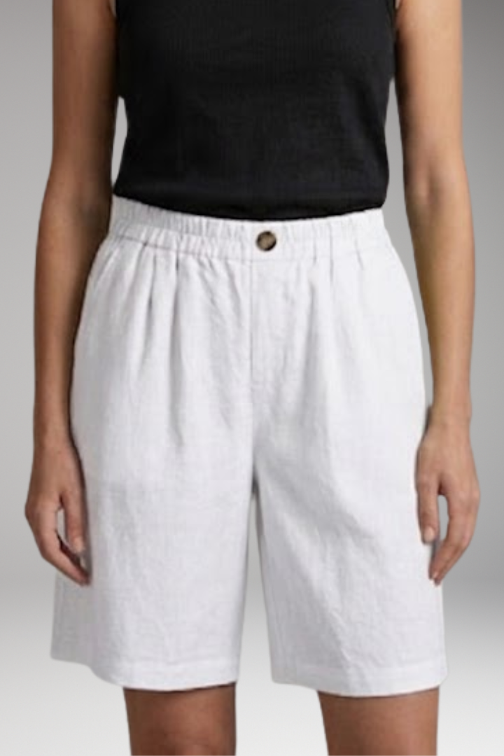 Women’s Shorts with Elastic Waist and Side Pockets