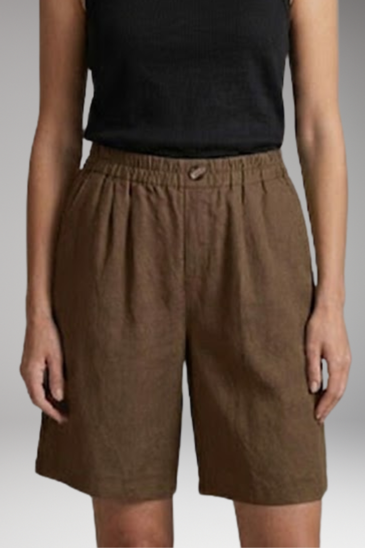 Women’s Shorts with Elastic Waist and Side Pockets