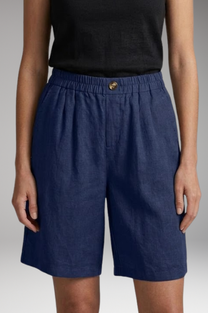 Women’s Shorts with Elastic Waist and Side Pockets