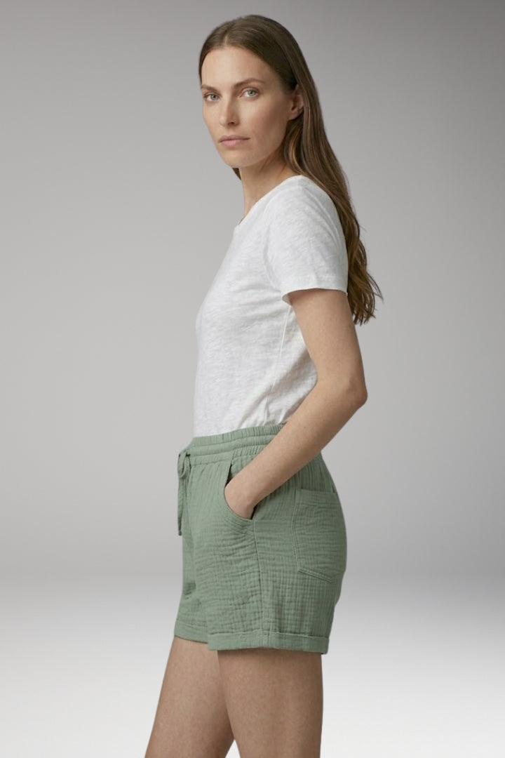 Women's Shorts with Elastic Waistband and Side Pockets