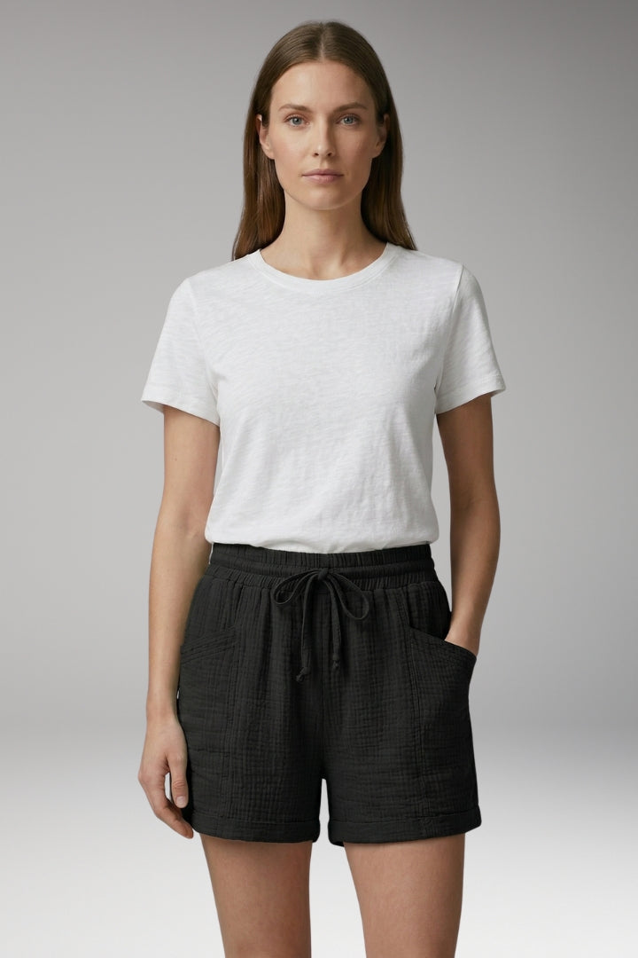 Women's Shorts with Elastic Waistband and Side Pockets