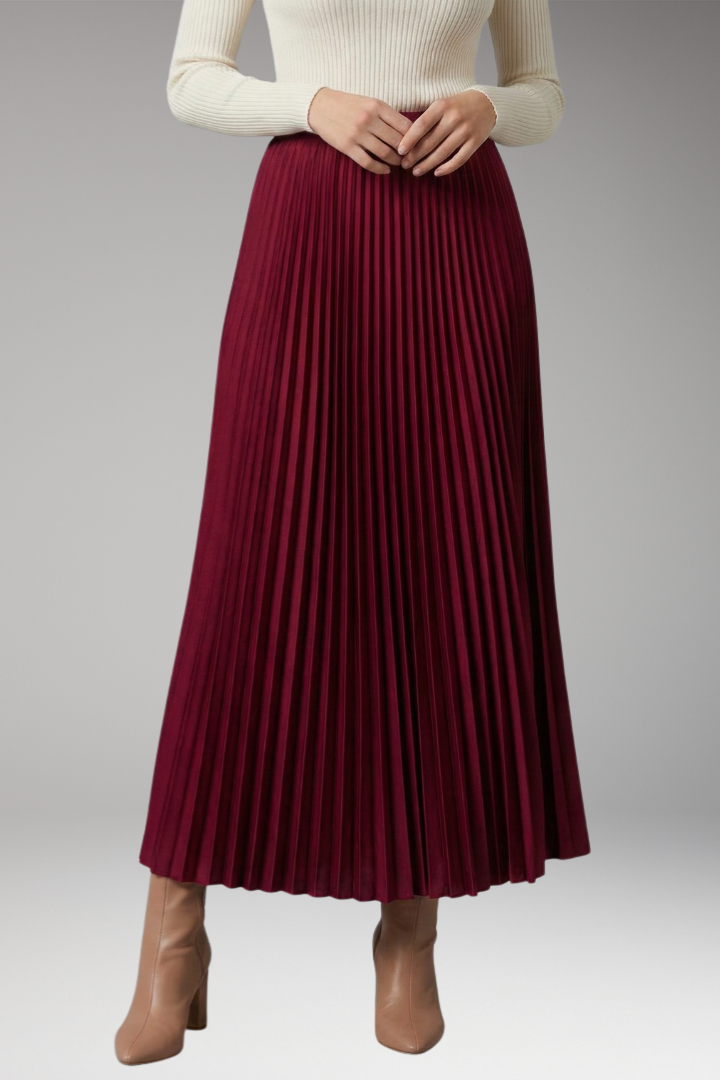 Women’s Skirt with High Waist and Pleated Design