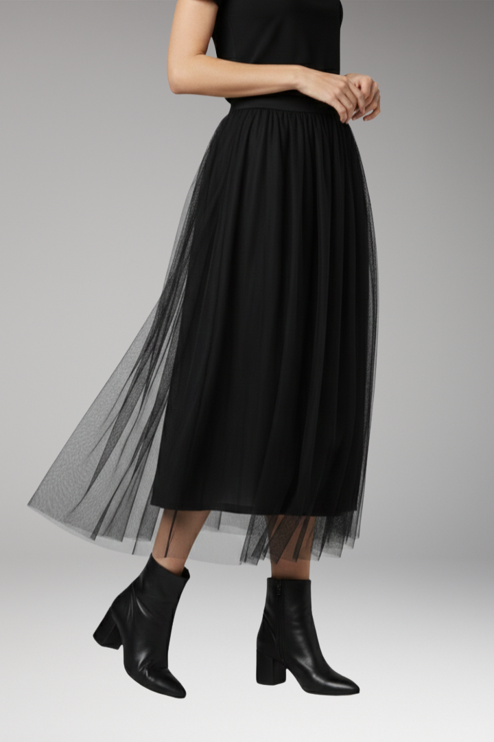 Women’s Skirt with High Waist and Layered Tulle