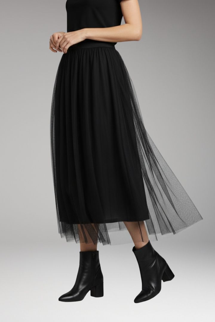 Women’s Skirt with High Waist and Layered Tulle