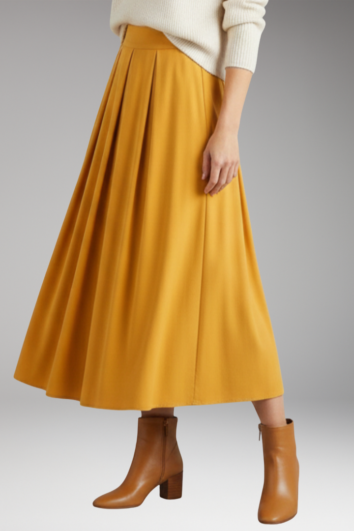 Women’s Skirt with High Waist and Pleated Design