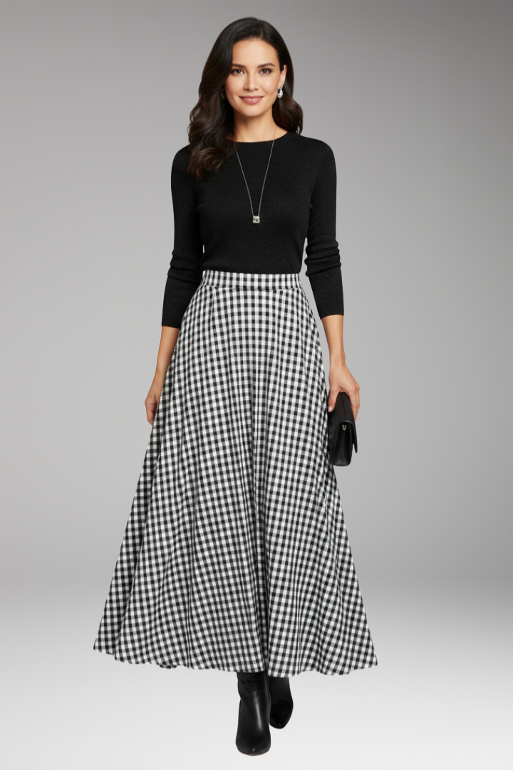 Women’s Skirt with High Waist and Side Pockets