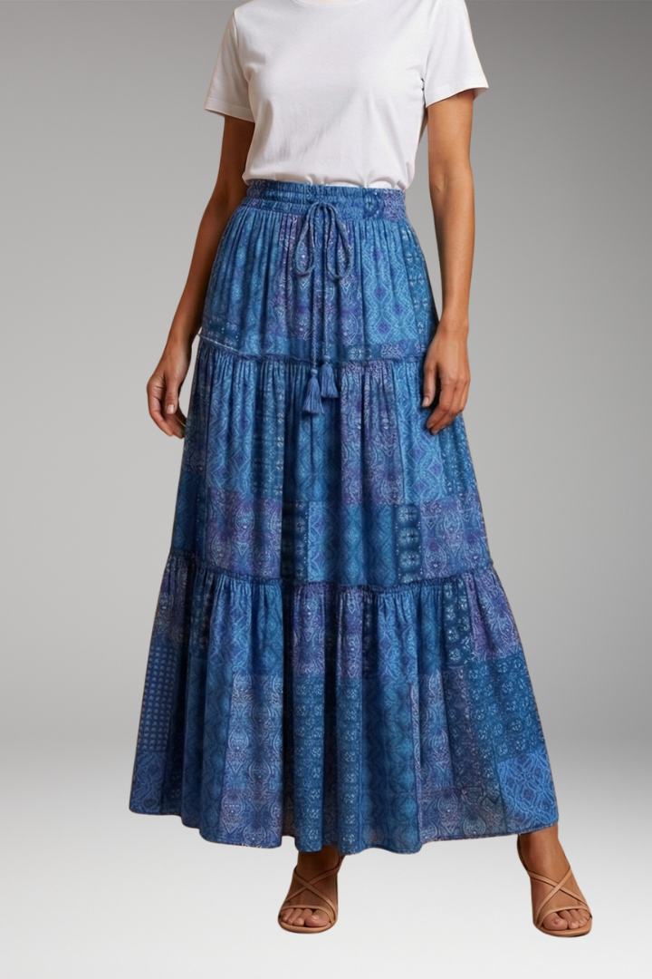 Women’s Skirt with High Waist and Tiered Layers