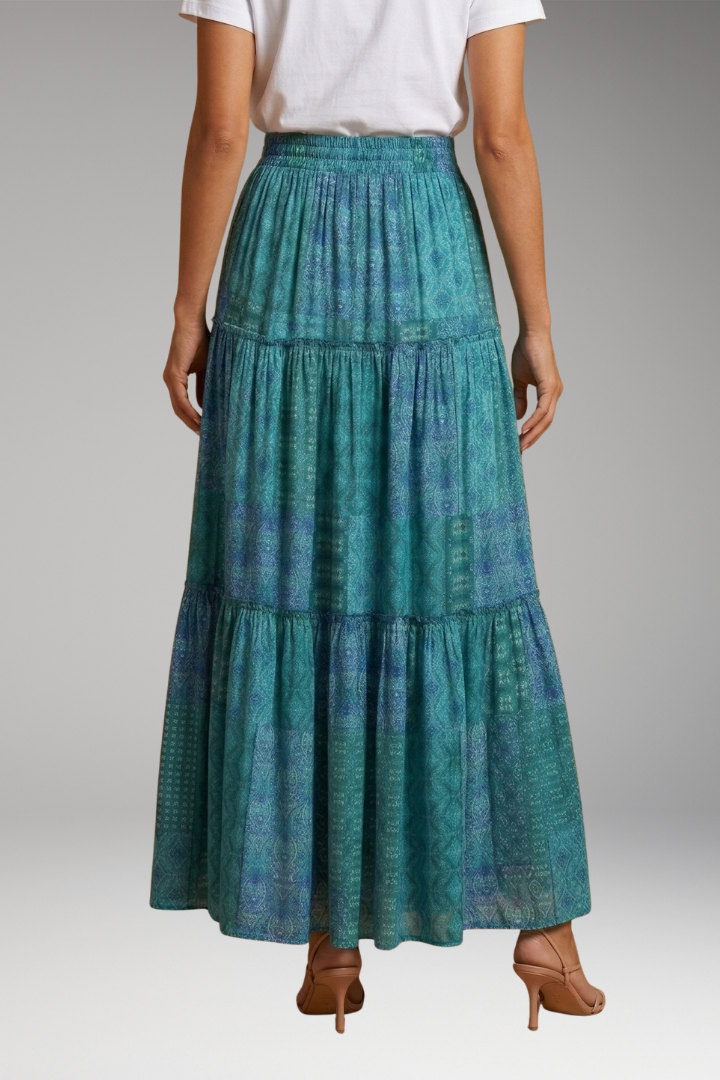 Women’s Skirt with High Waist and Tiered Layers
