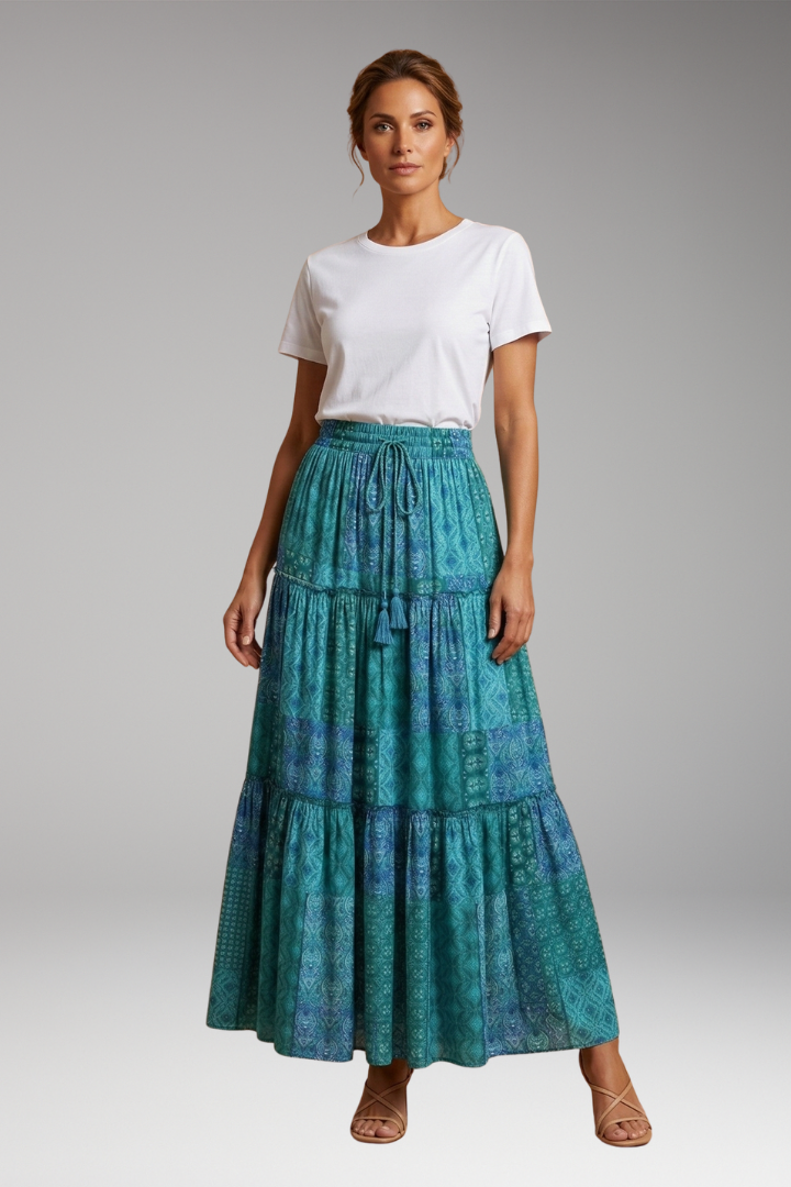 Women’s Skirt with High Waist and Tiered Layers