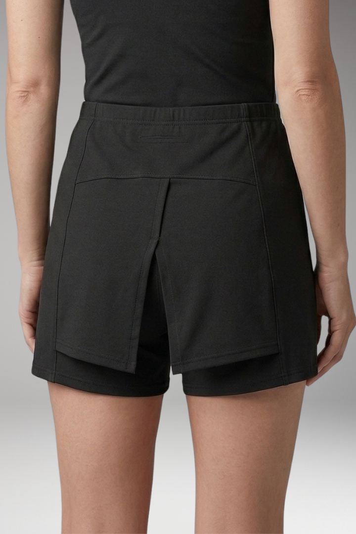 Women’s Skirt with Integrated Shorts and Elastic Waistband