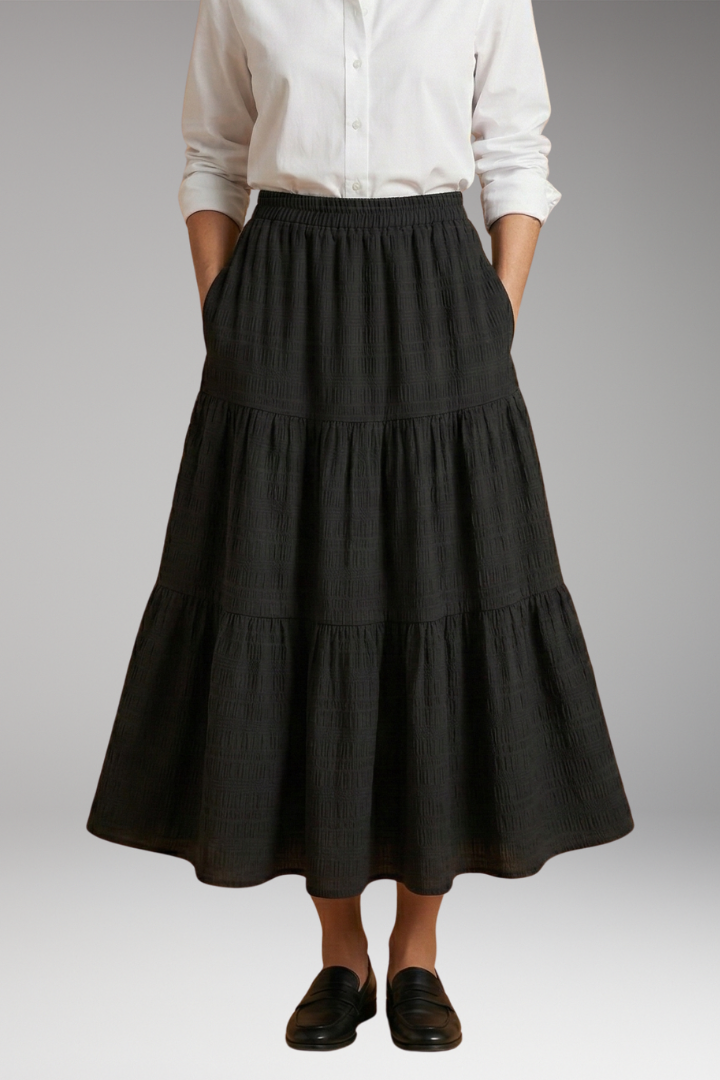 Women’s Skirt with Tiered Layers and Elastic Waist