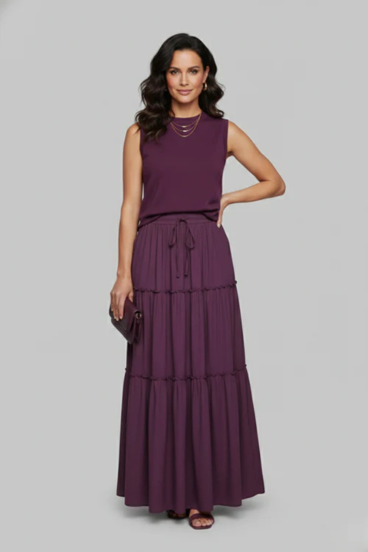 Women’s Skirt with Tiered Layers and Waistband