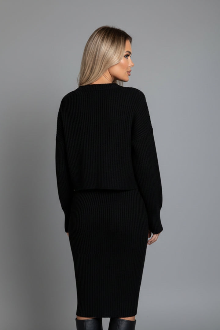 Women's Sleeveless Dress with Matching Jumper and Round Neckline