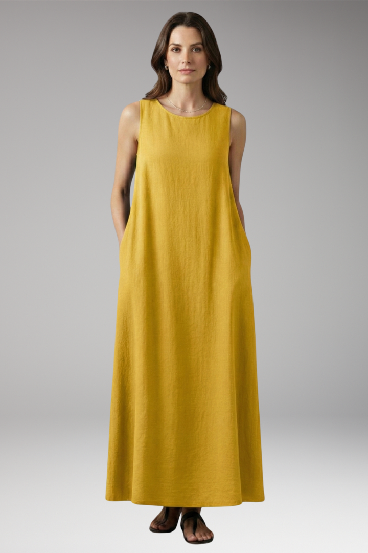 Women's Sleeveless Dress with Round Neckline and Practical Pockets