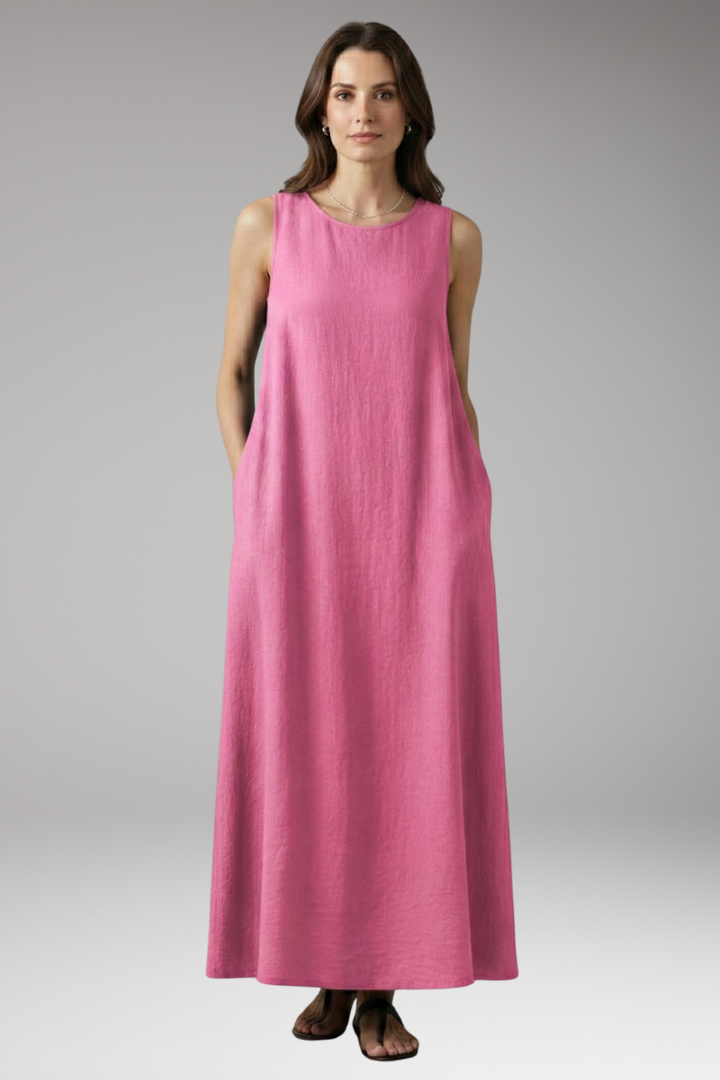 Women's Sleeveless Dress with Round Neckline and Practical Pockets