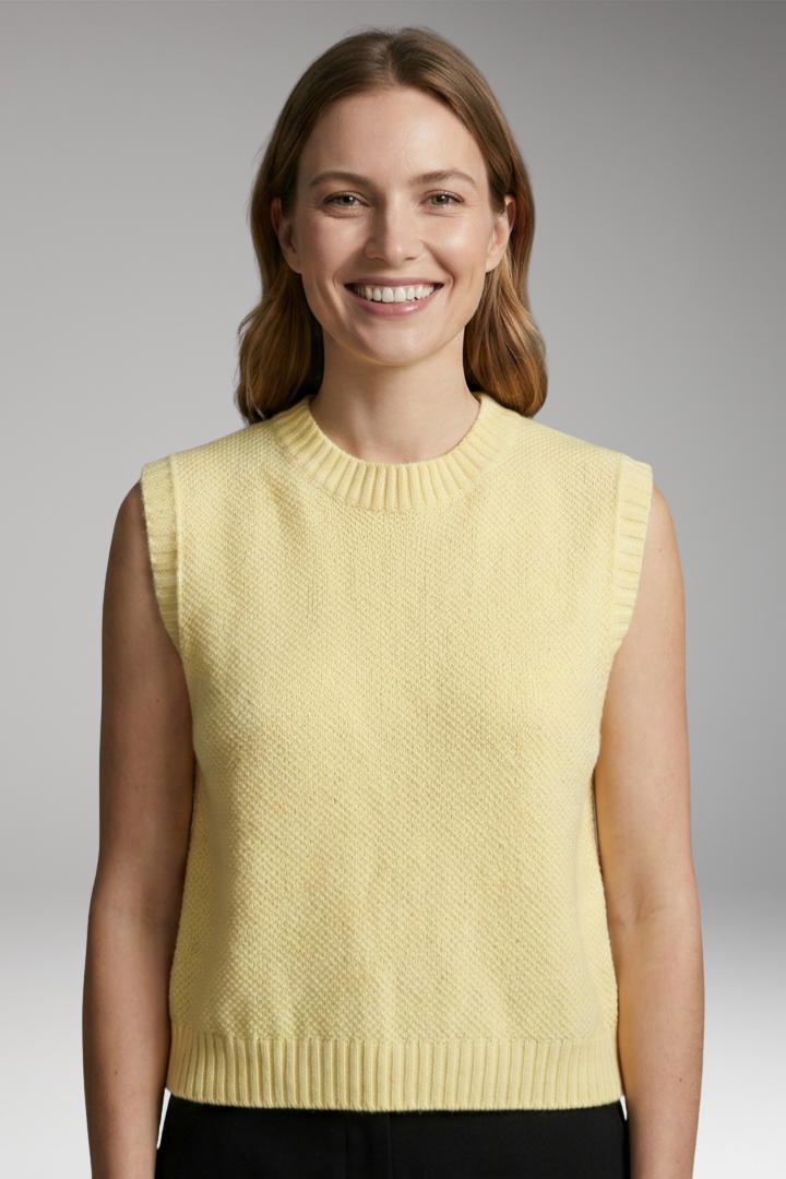 Women’s Sleeveless Knit Top with Crew Neck and Ribbed Edges