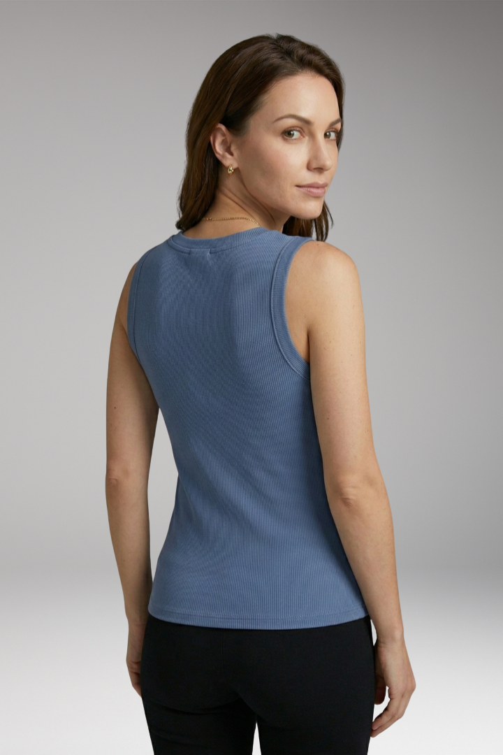 Women’s Sleeveless Top with V-Neck and Zipper Closure