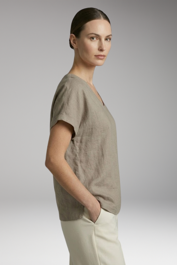 Women’s Summer T-Shirt with V-Neck and Loose Fit