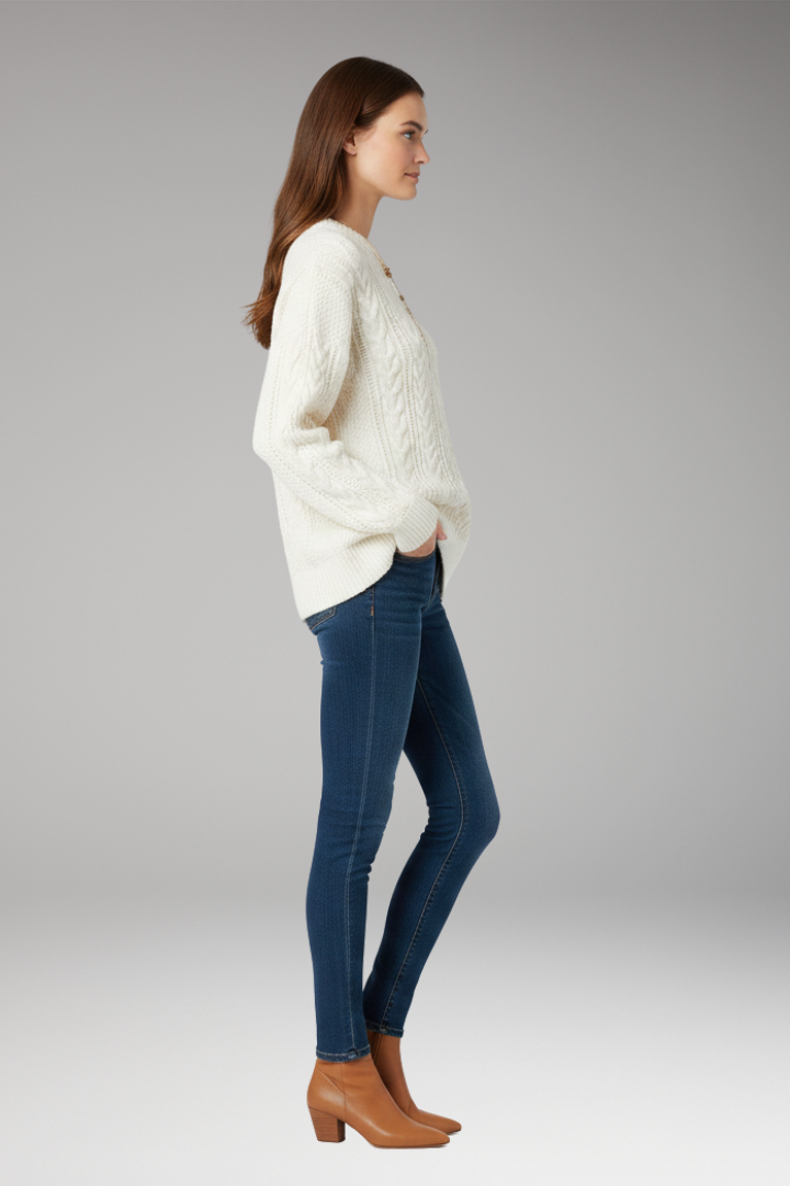 Women’s Jumper with Crew Neck and Cable Surface