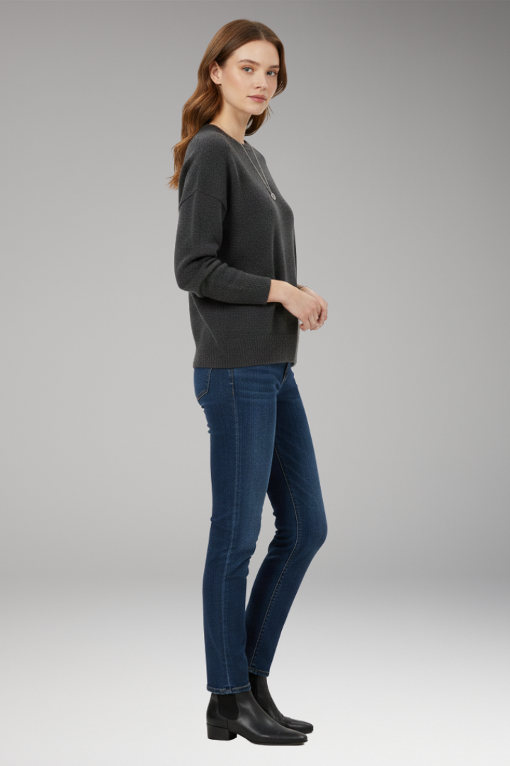 Women’s Jumper with Crew Neckline and Long Sleeves