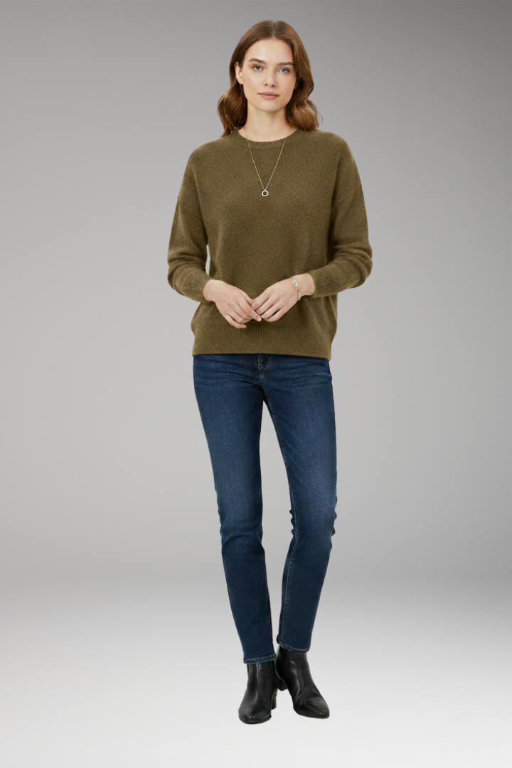 Women’s Jumper with Crew Neckline and Long Sleeves