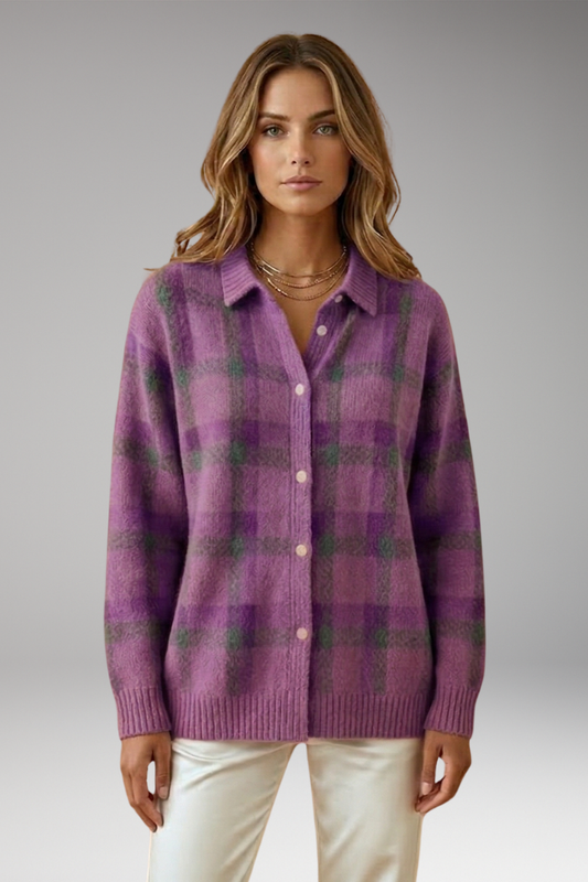 Women's Sweater with Retro Check Pattern and Flattering Fit