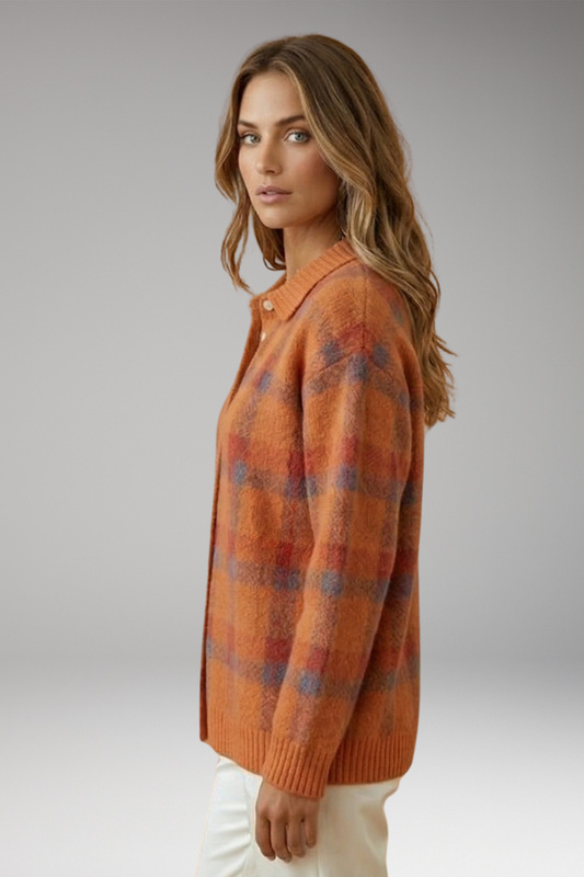 Women's Sweater with Retro Check Pattern and Flattering Fit