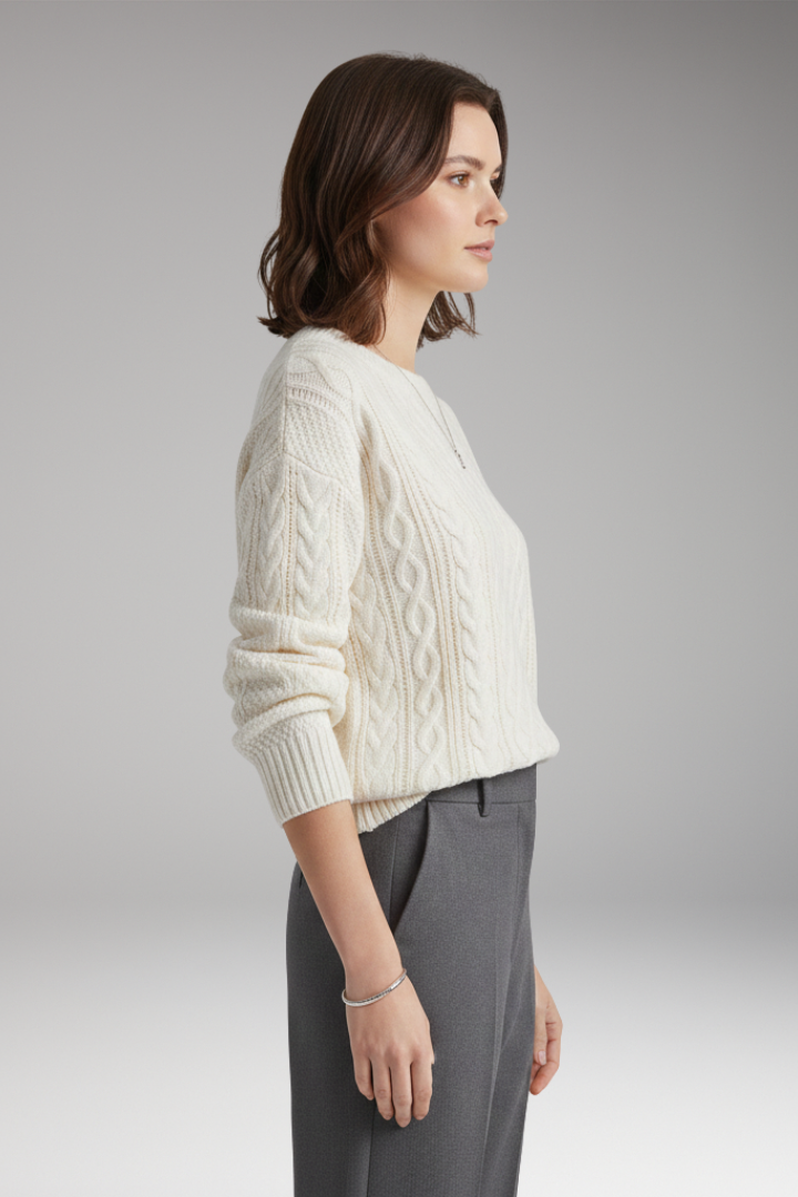 Women’s Jumper with Round Neck and Cable Knit Texture