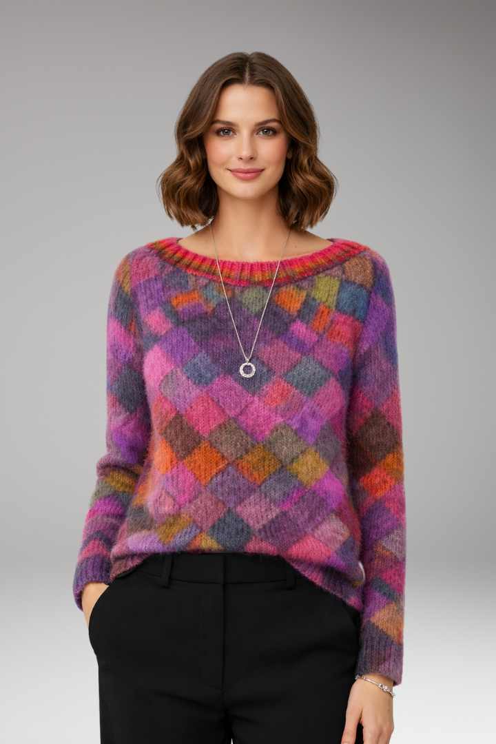Women’s Jumper with Round Neck and Patterned Surface