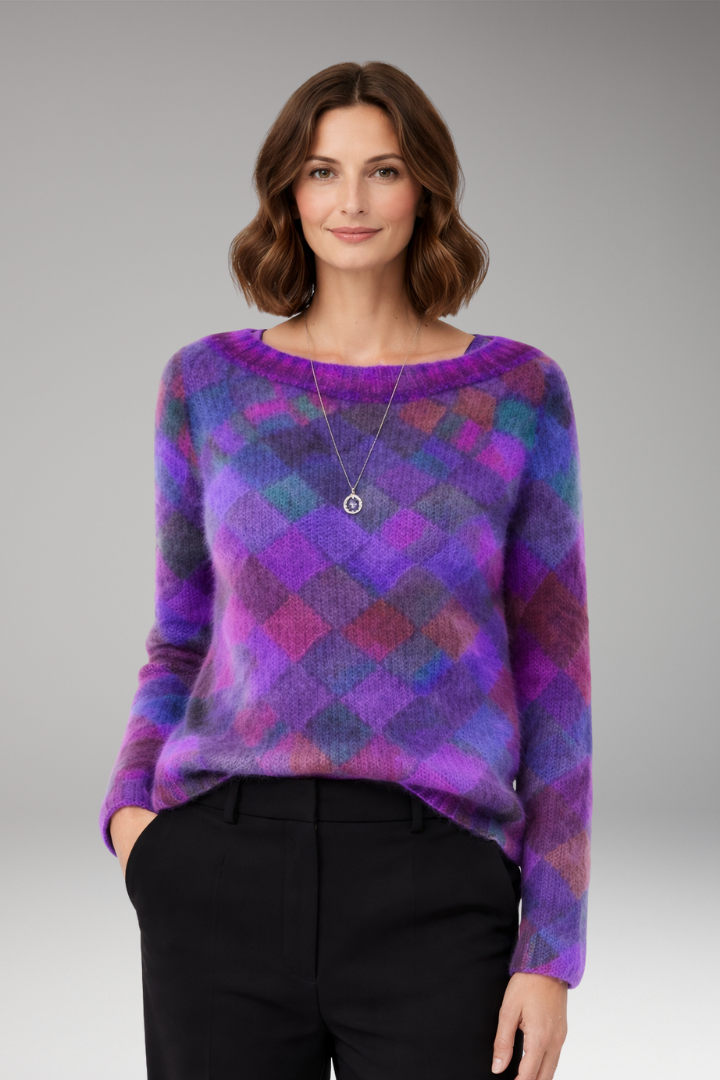 Women’s Jumper with Round Neck and Patterned Surface