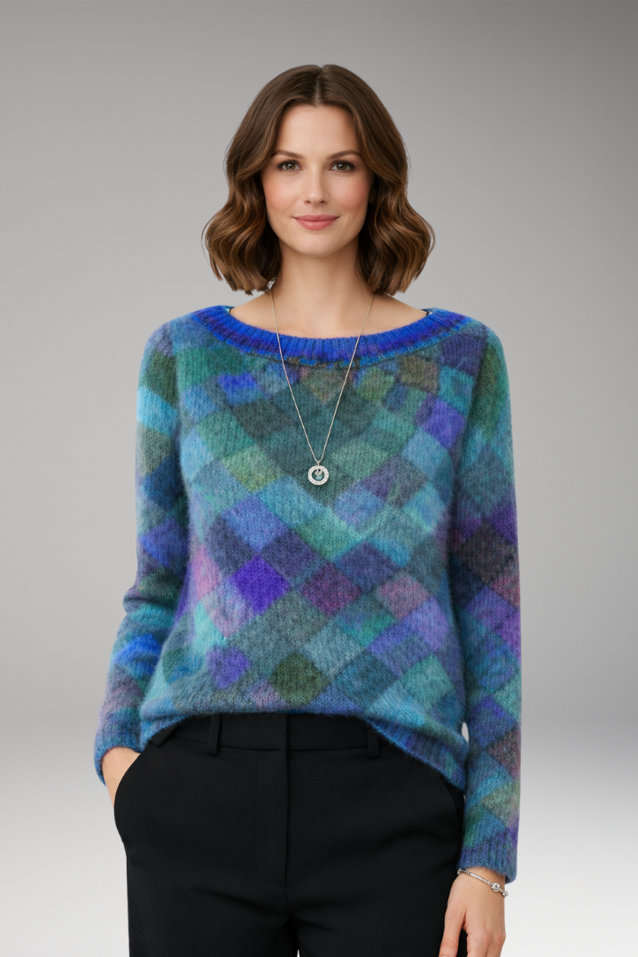 Women’s Jumper with Round Neck and Patterned Surface