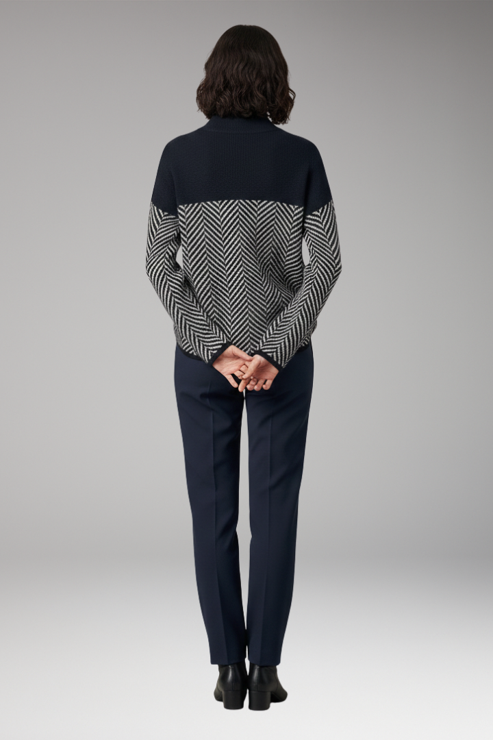 Women’s Jumper with Stand-Up Collar and Long Sleeves