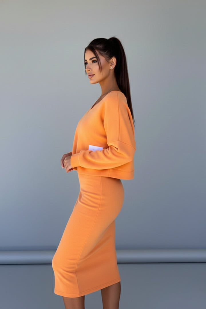 Women's Sweatshirt Dress Set with Fitted Midi Dress and Modern Sweatshirt