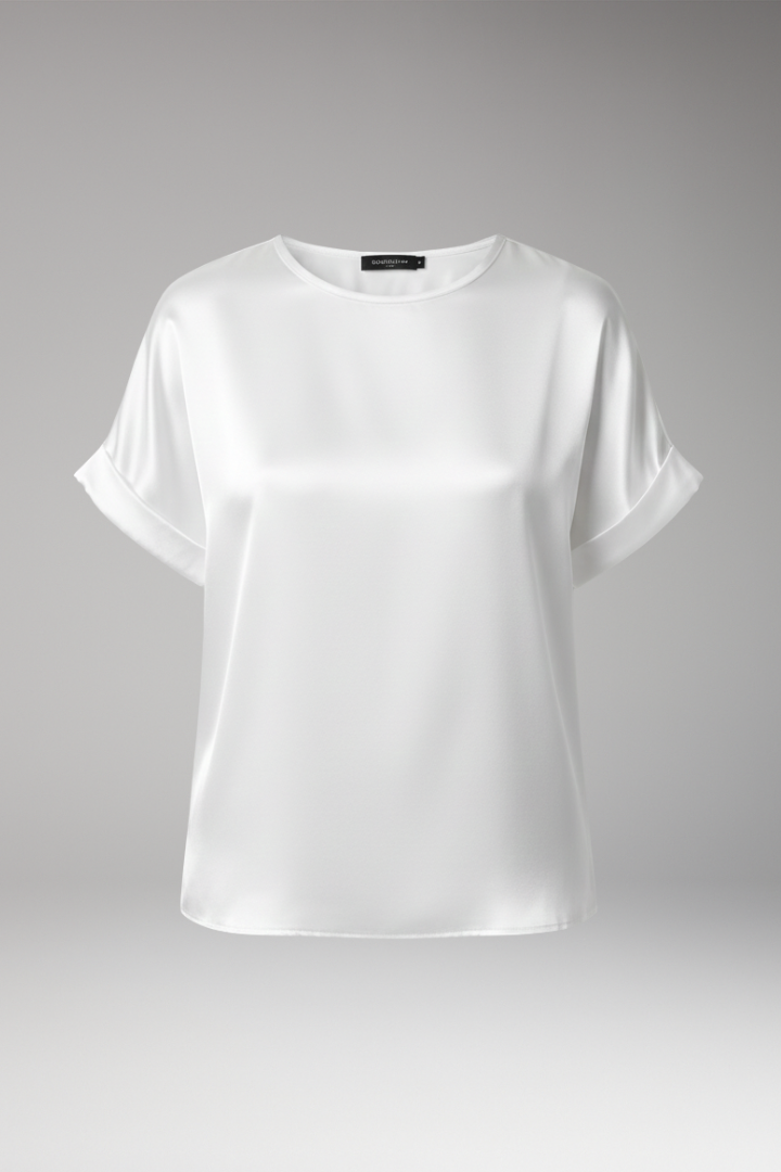 Women’s T-Shirt with Round Neck and Smooth Surface