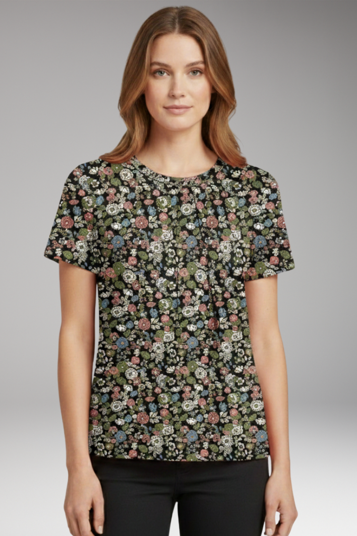 Women's T-shirt with Pleated Chest and Round Neck
