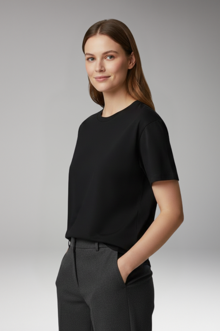 Women's Oversized T-Shirt with Crew Neck and Short Sleeves