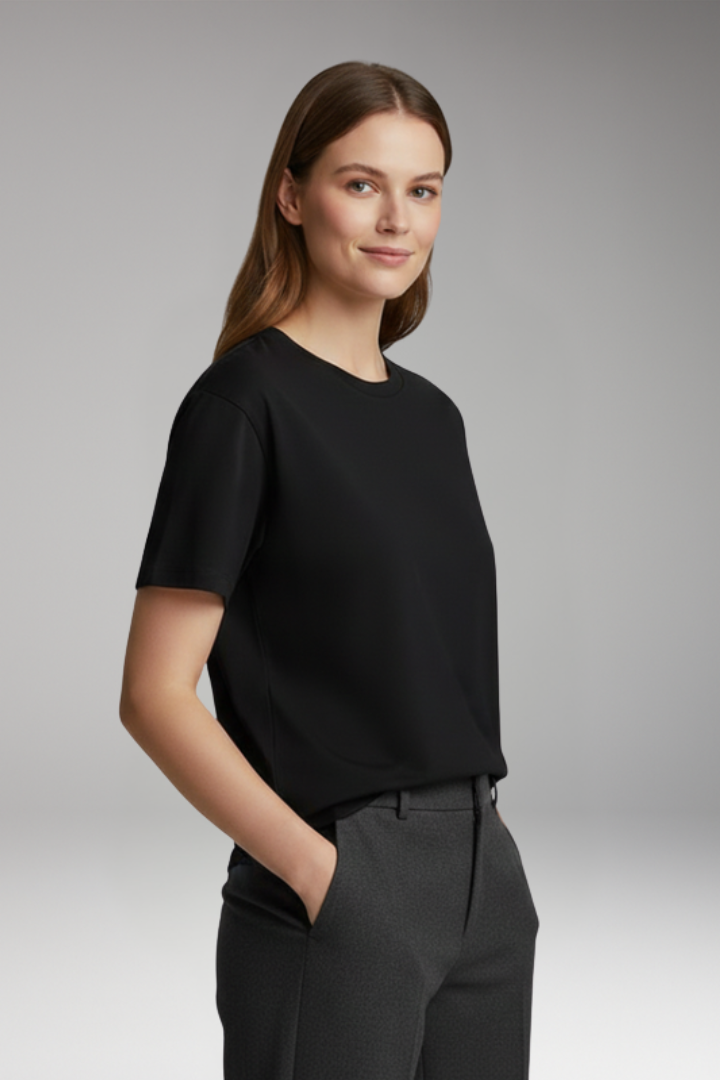 Women's Oversized T-Shirt with Crew Neck and Short Sleeves