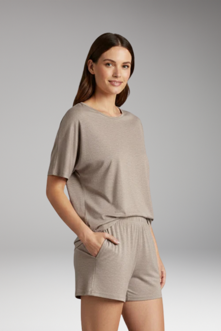 Women's T-Shirt and Shorts Set with Round Neck Top