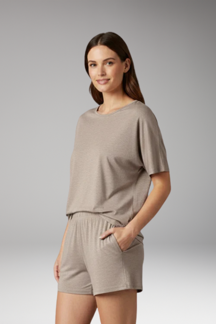 Women's T-Shirt and Shorts Set with Round Neck Top