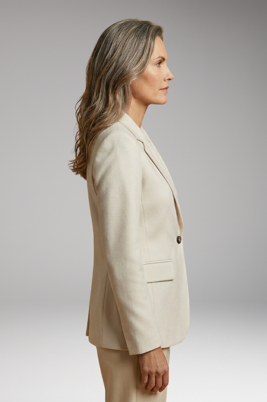 Women's Tailored Blazer with Sharp Lapels and Flap Pockets