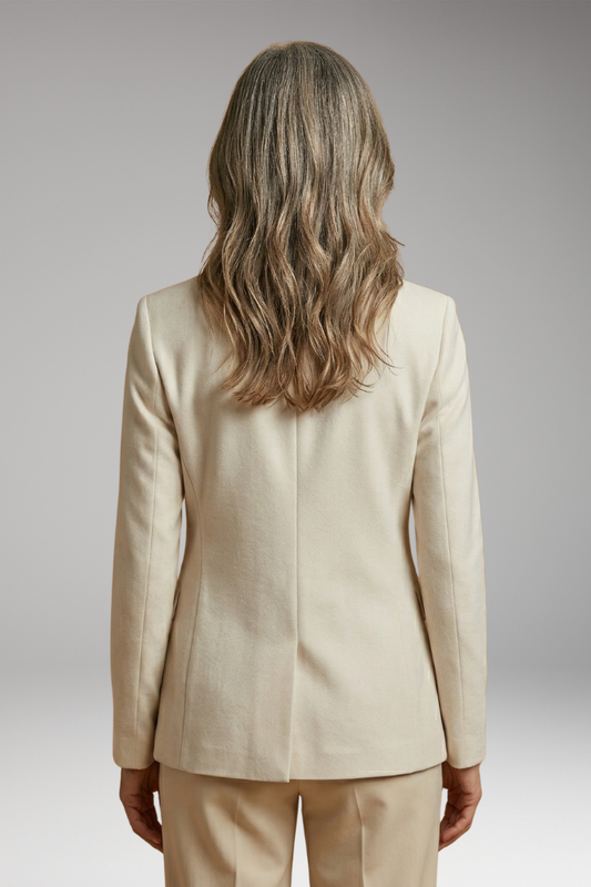 Women's Tailored Blazer with Sharp Lapels and Flap Pockets