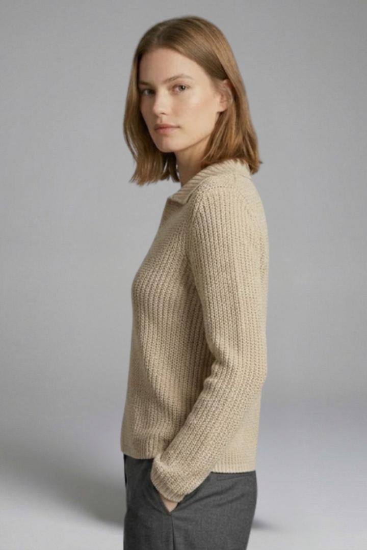 Women’s Top with Open Neck and Three Quarter Sleeves