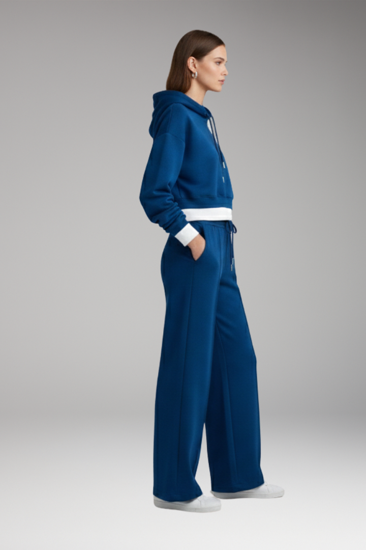 Women’s Tracksuit Set with Cropped Hoodie and Wide Legs