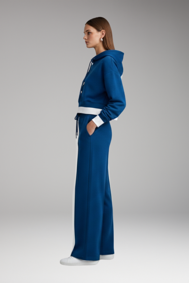 Women’s Tracksuit Set with Cropped Hoodie and Wide Legs