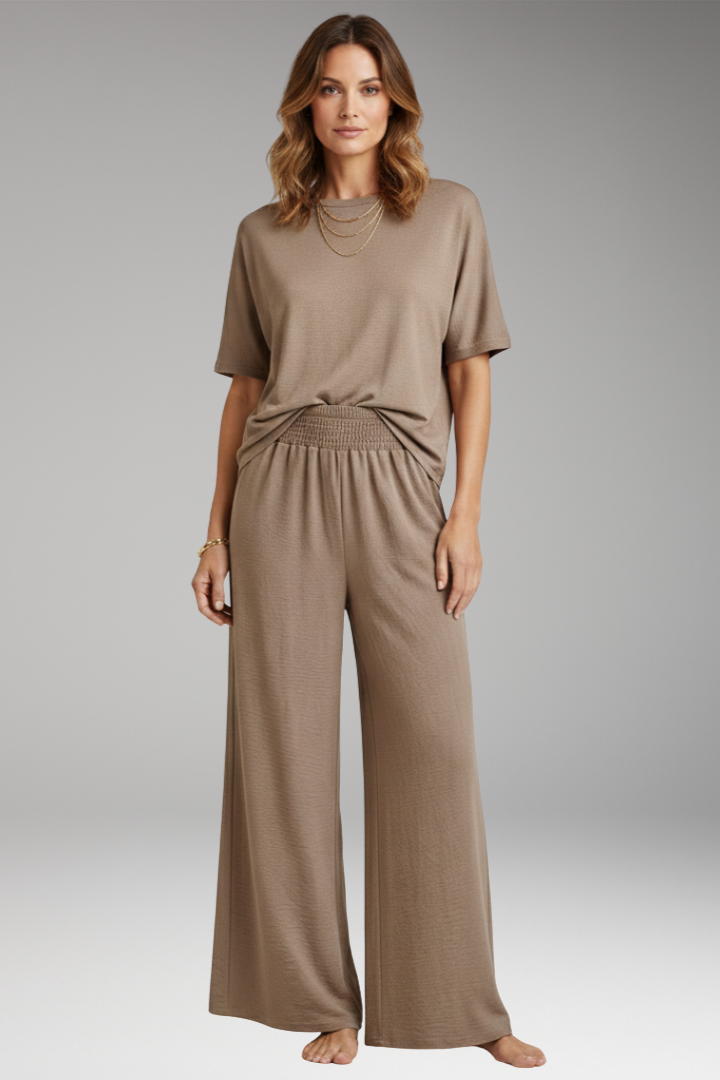 Women's Trousers with Elastic Waist and Wide Legs