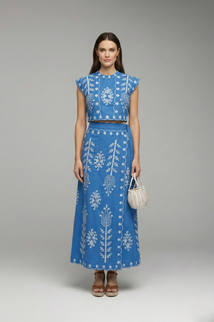 Women's Two-Piece Dress with Embroidery and Relaxed Fit