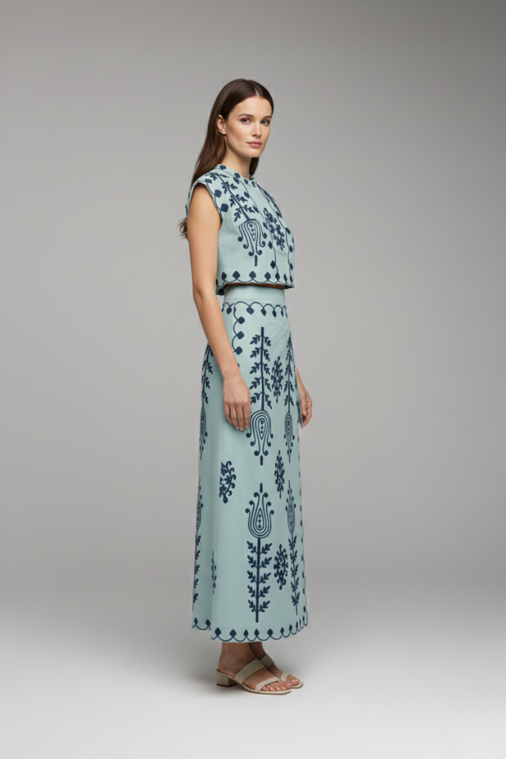Women's Two-Piece Dress with Embroidery and Relaxed Fit